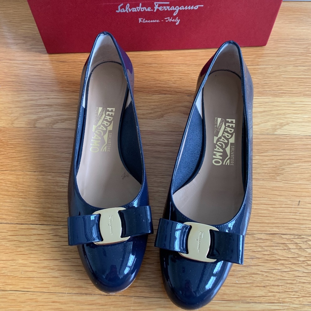 Ferragamo Vara Bow Pump Oxford Blue